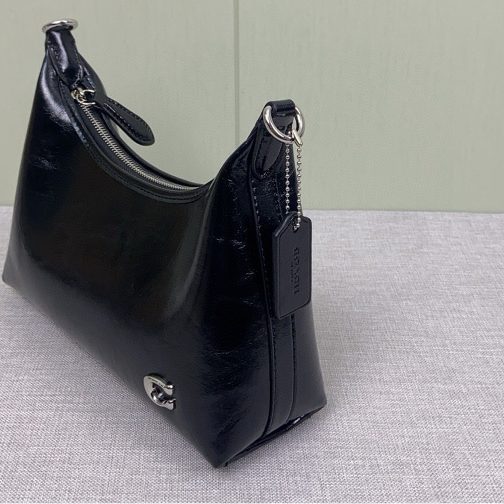 Coach bag in black - Picture 6 of 9